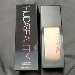 HUDA Beauty FauxFilter Foundation